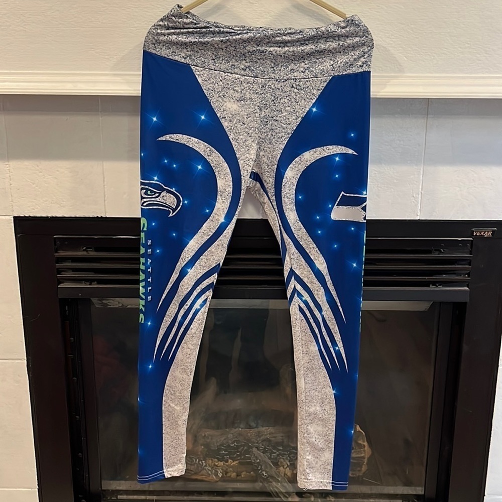 Seattle Seahawks spandex leggings. Women’s size Large. 36D